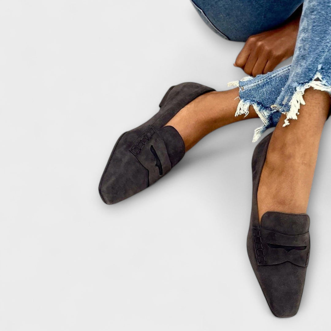Uma – Retro Flat Shoes