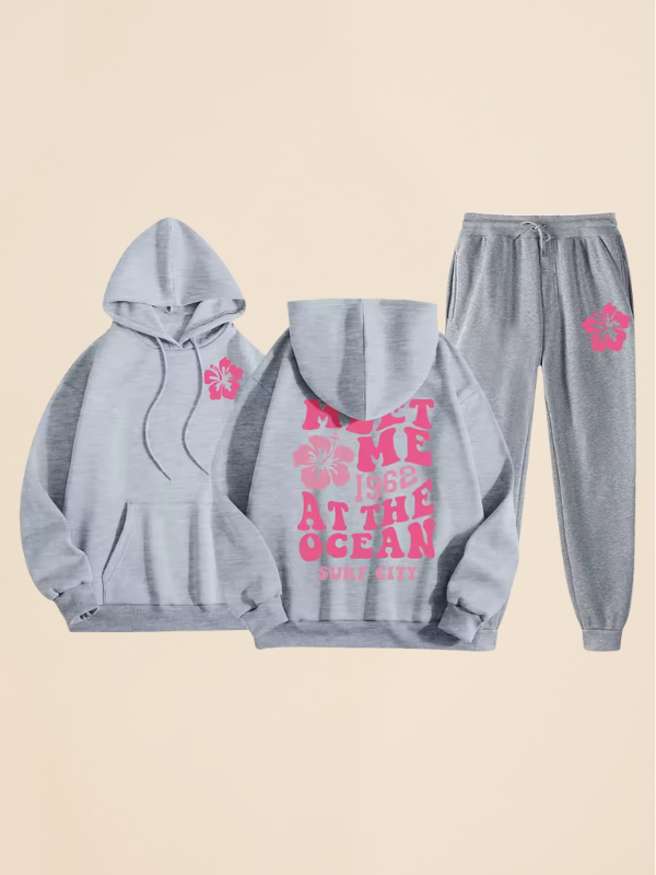 Mila - Comfy Oversized Tracksuit with Surf City Back Print