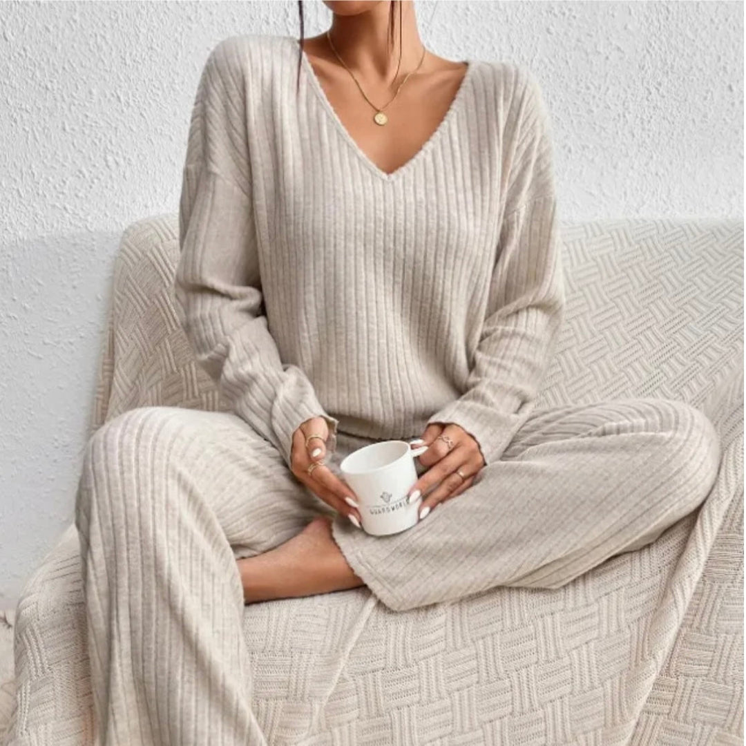 Stella - V-Neck Ribbed Knit Lounge Set