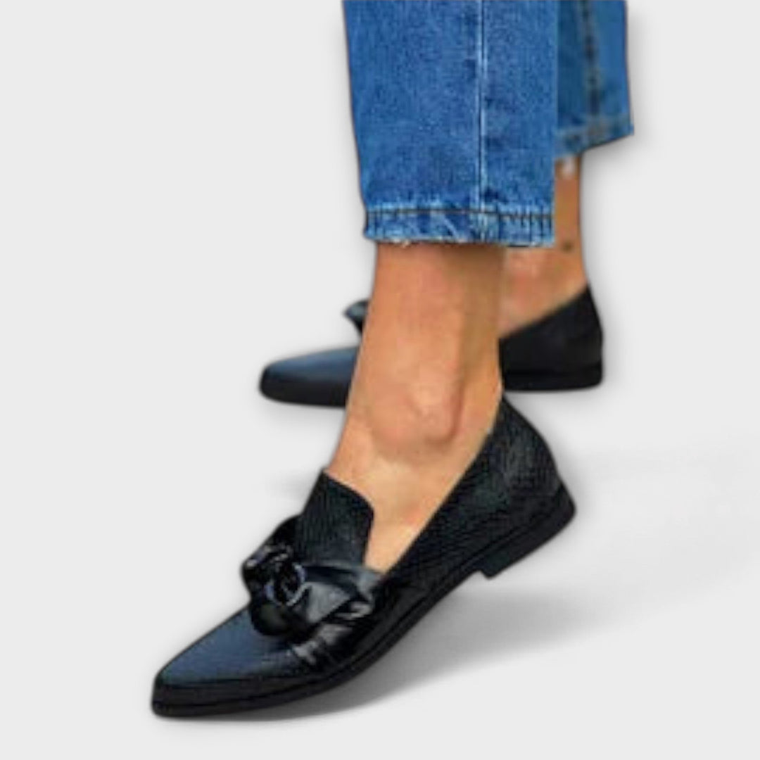 Zinnia – Black Loafers with Snake Skin Pattern and Bow Detail